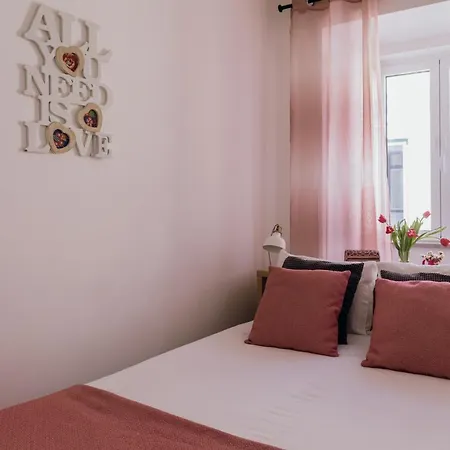 Casa Feijao No Centro De *